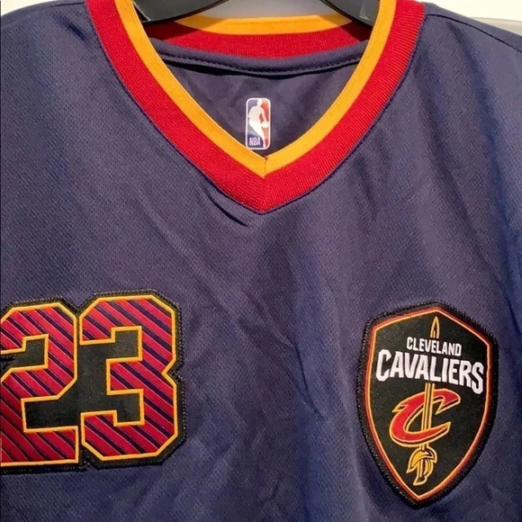 Cleveland Cavaliers Jersey LeBron James NBA Throwback Size Large NWT - Picture 9 of 10